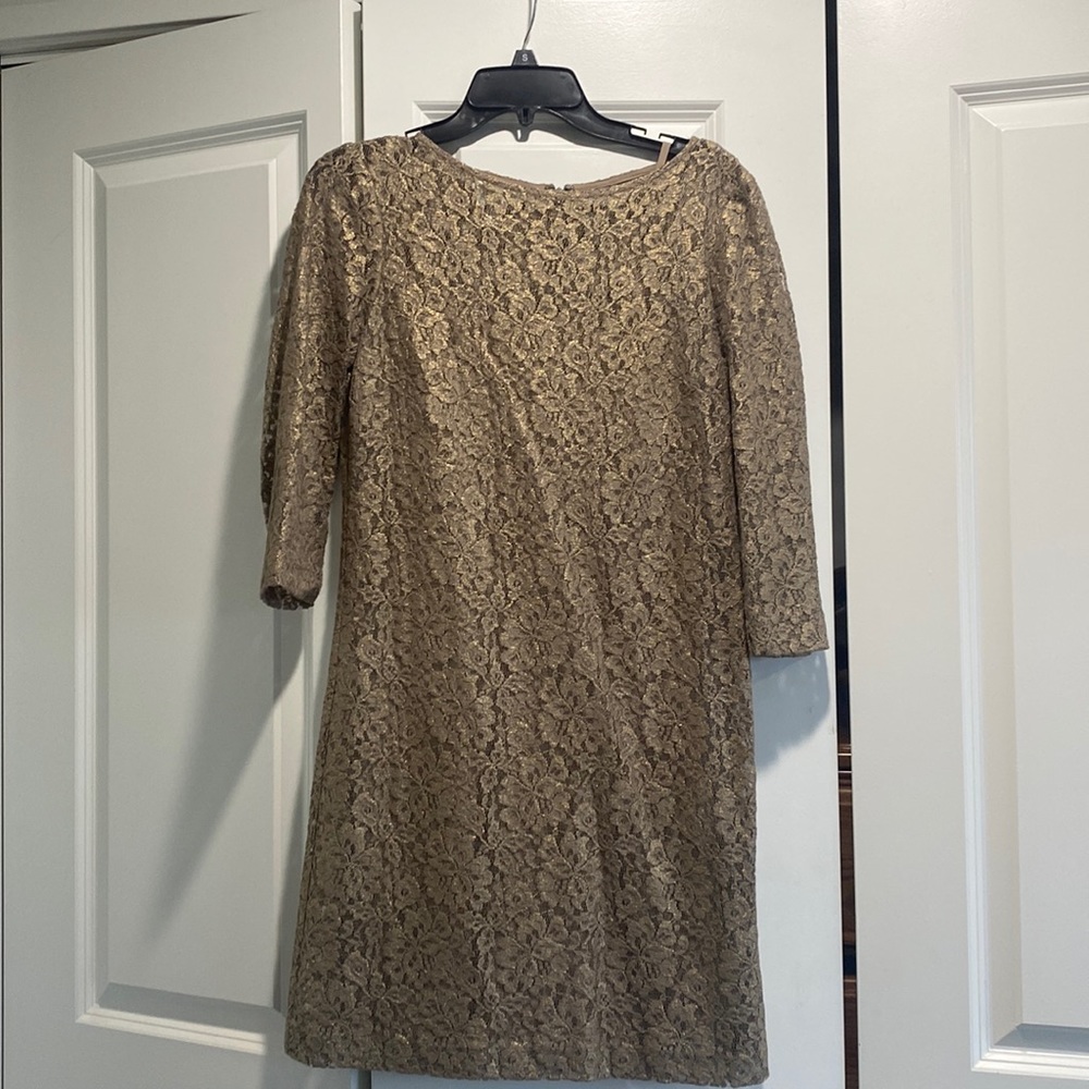 Donna Morgan Cocktail Dress. Size 2 (but fits like size 4). EUC.